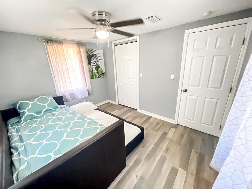 Sarasota Modern, Spacious, Comfy, Queen Beds, Backyard Rental Εξωτερικό φωτογραφία