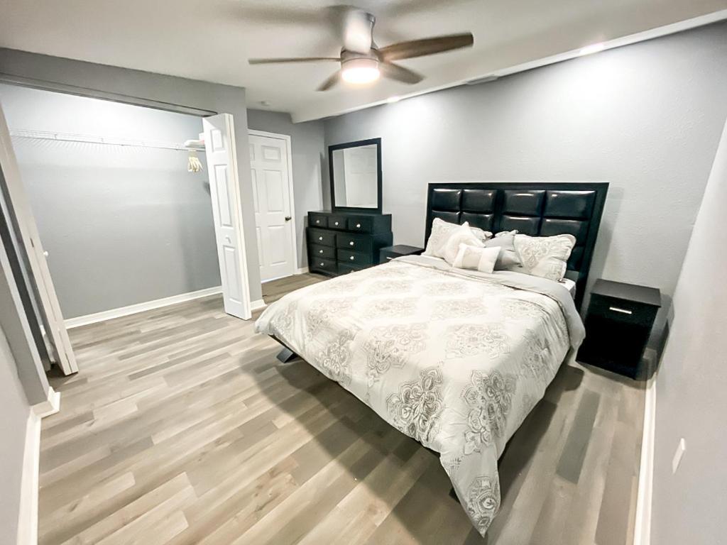 Sarasota Modern, Spacious, Comfy, Queen Beds, Backyard Rental Εξωτερικό φωτογραφία