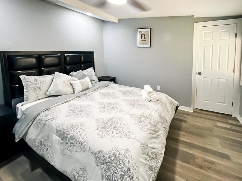 Sarasota Modern, Spacious, Comfy, Queen Beds, Backyard Rental Εξωτερικό φωτογραφία
